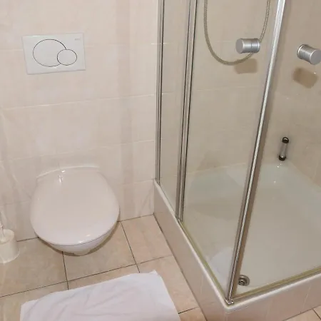 Schuurman 엠리크하임