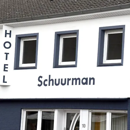 Schuurman Hotel 3*