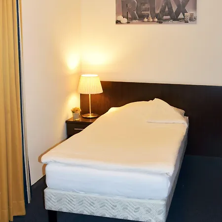 Schuurman 3* 엠리크하임